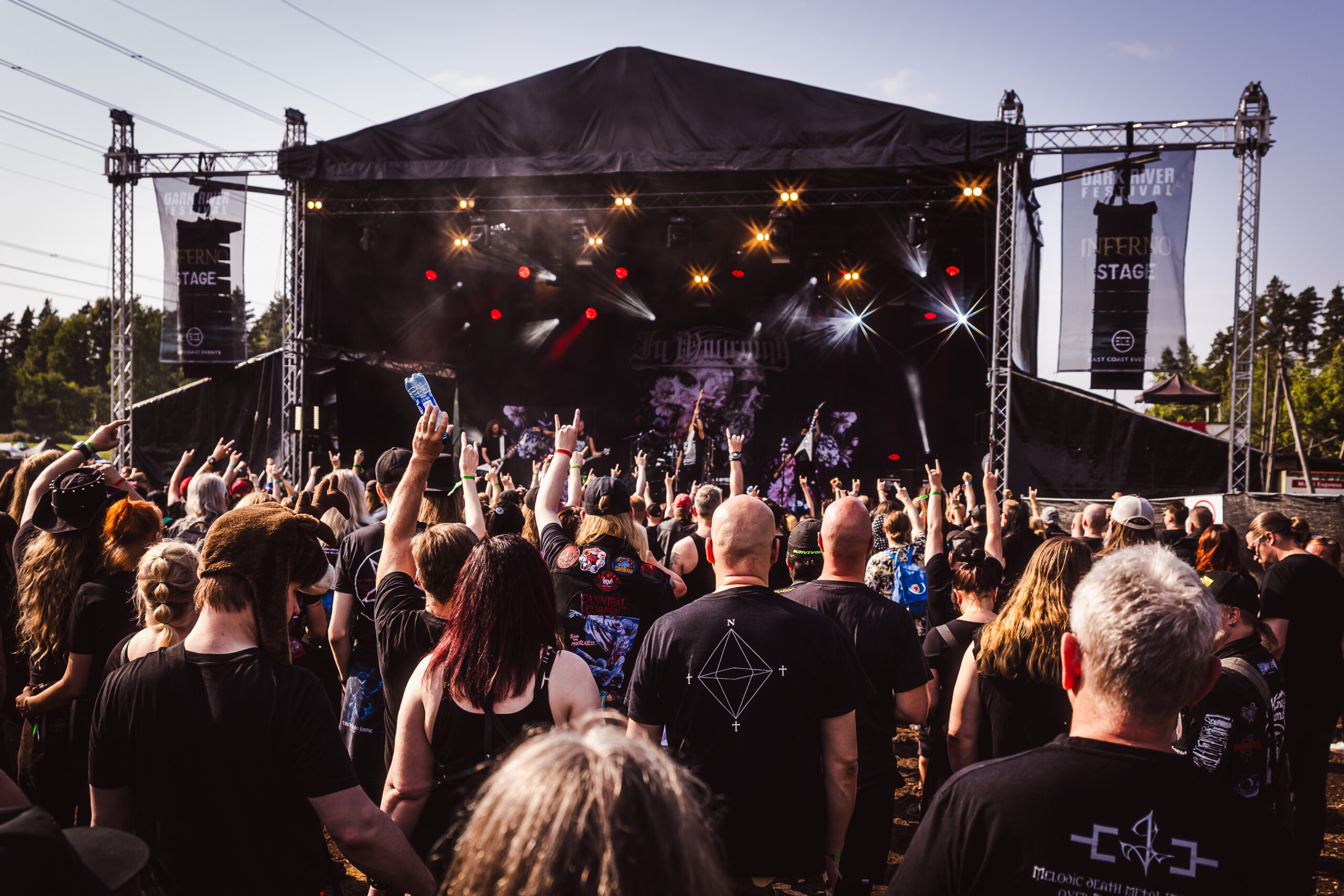 darkriverfestival.com